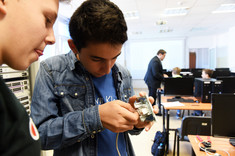 Ruszyła Szkoła Młodych Fizyków i Szkoła Młodych Informatyków